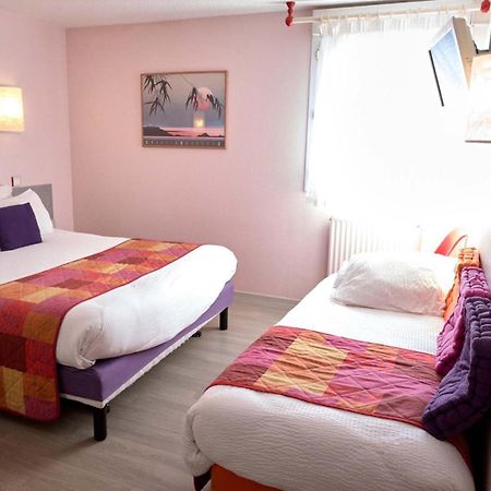 Logis Hotel Le Moulin Des Gardelles รีอง ภายนอก รูปภาพ