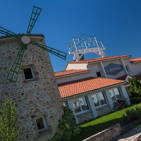 Logis Hotel Le Moulin Des Gardelles รีอง ภายนอก รูปภาพ