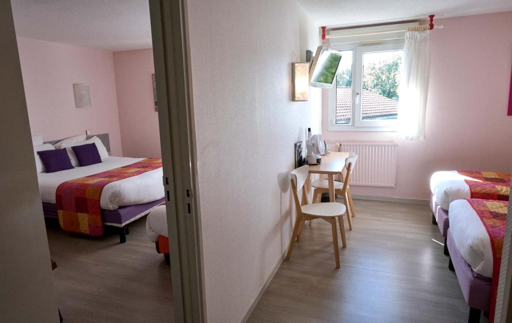 Logis Hotel Le Moulin Des Gardelles รีอง ภายนอก รูปภาพ