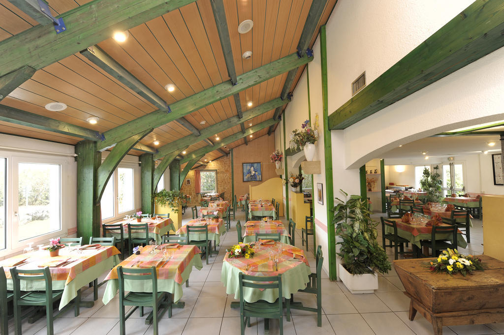 Logis Hotel Le Moulin Des Gardelles รีอง ภายนอก รูปภาพ