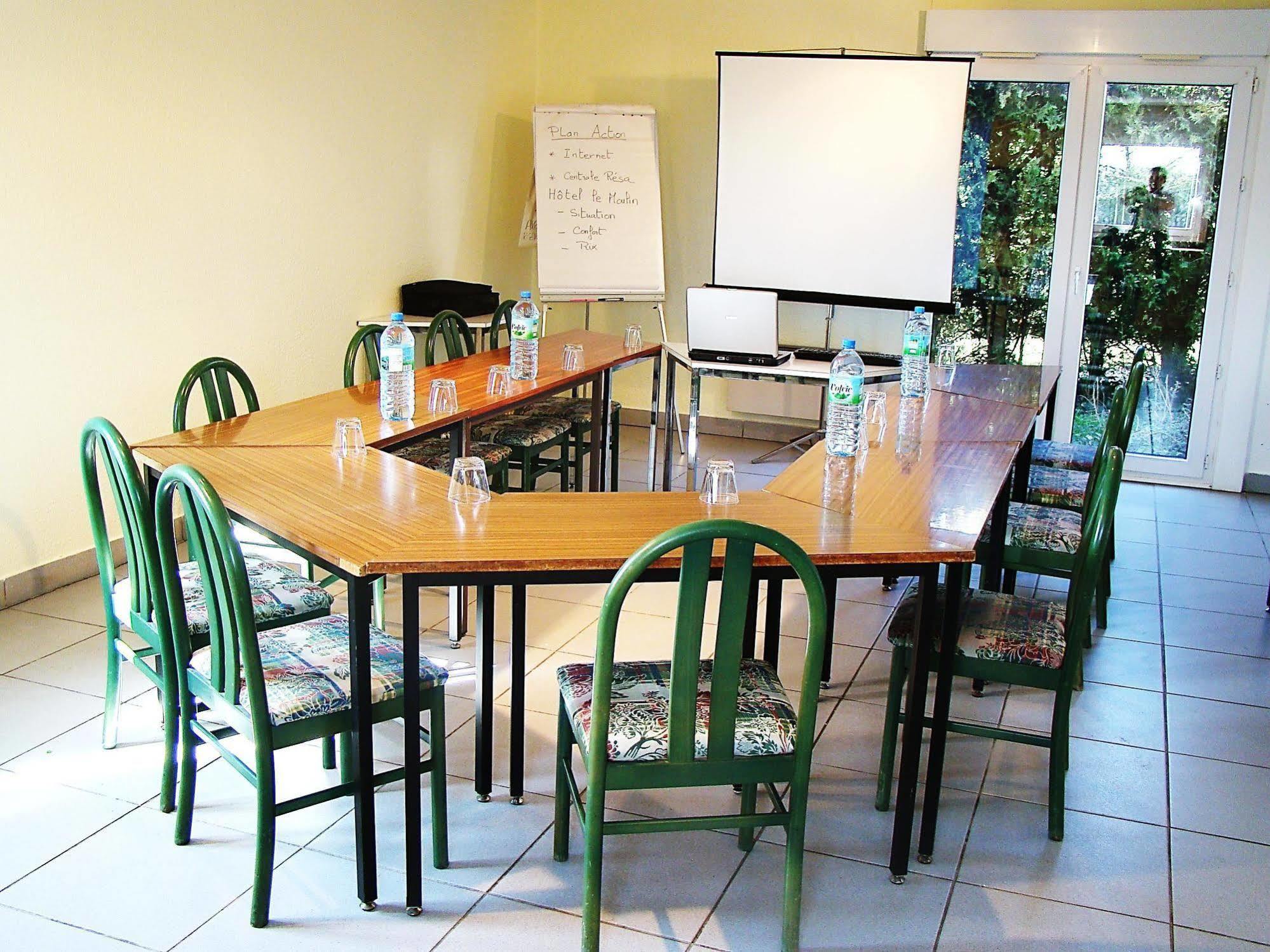 Logis Hotel Le Moulin Des Gardelles รีอง ภายนอก รูปภาพ
