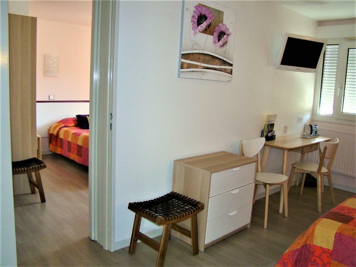 Logis Hotel Le Moulin Des Gardelles รีอง ภายนอก รูปภาพ